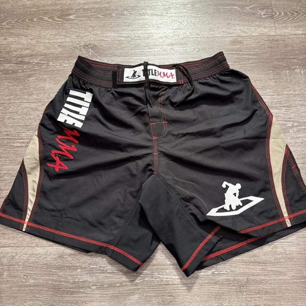 TITLE MMA Shorts Mens Large Black Fighting Performance Training Martial Arts